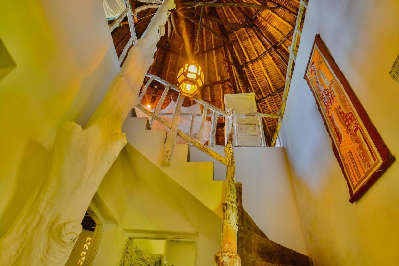 Bed and Breakfast Upani In Diani à Diani Beach Extérieur photo